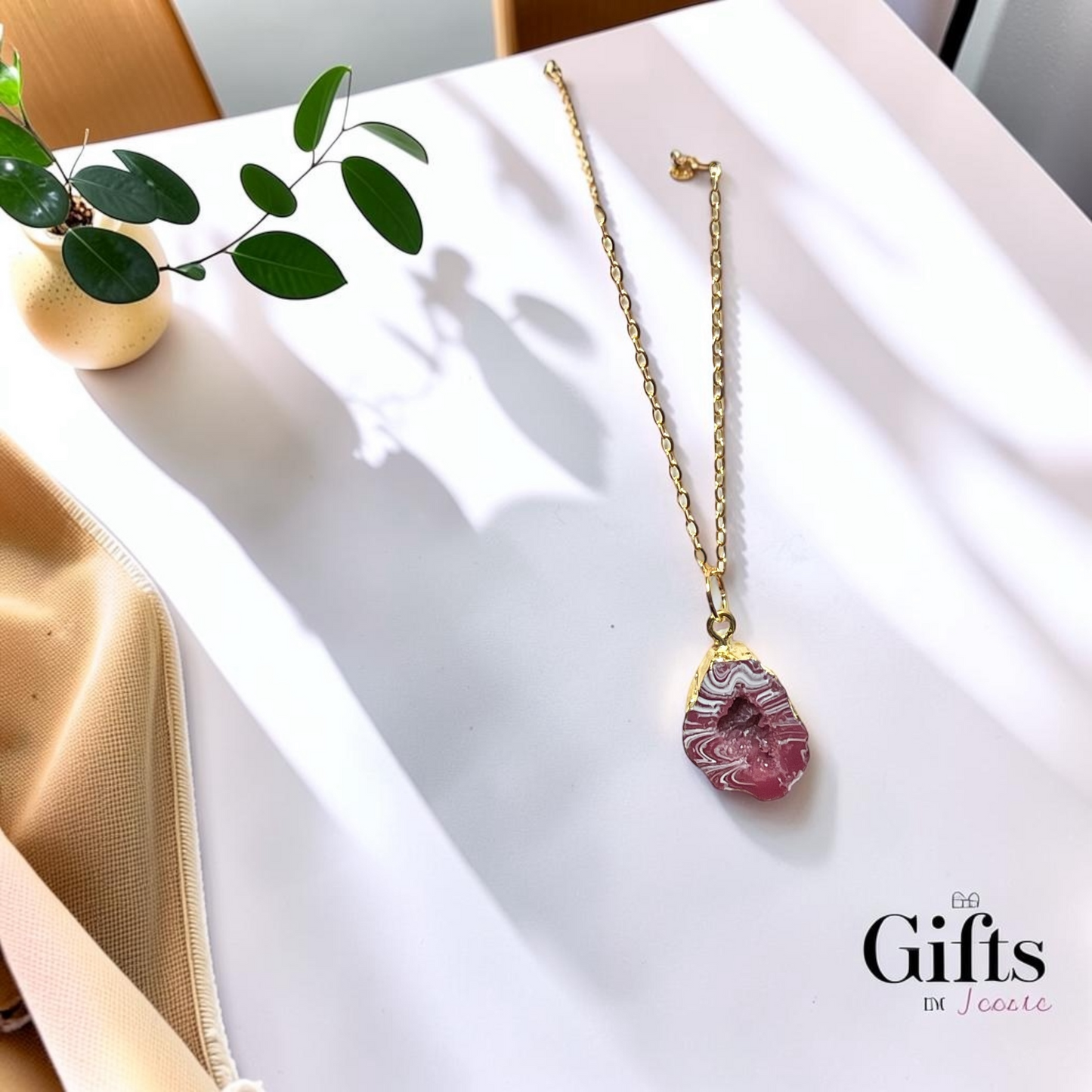 druzy stone resin pendant necklace with chain