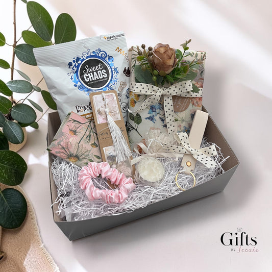 book lover gift box with snacks